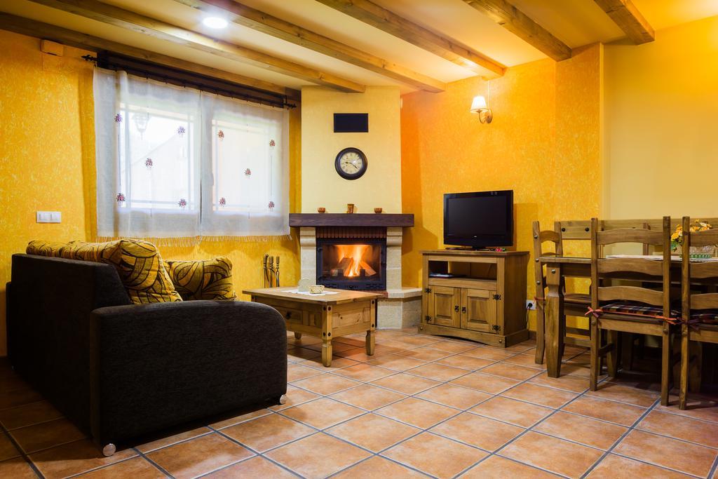 Apartamentos Rurales L'Abiseu Caboalles de Abajo Bagian luar foto