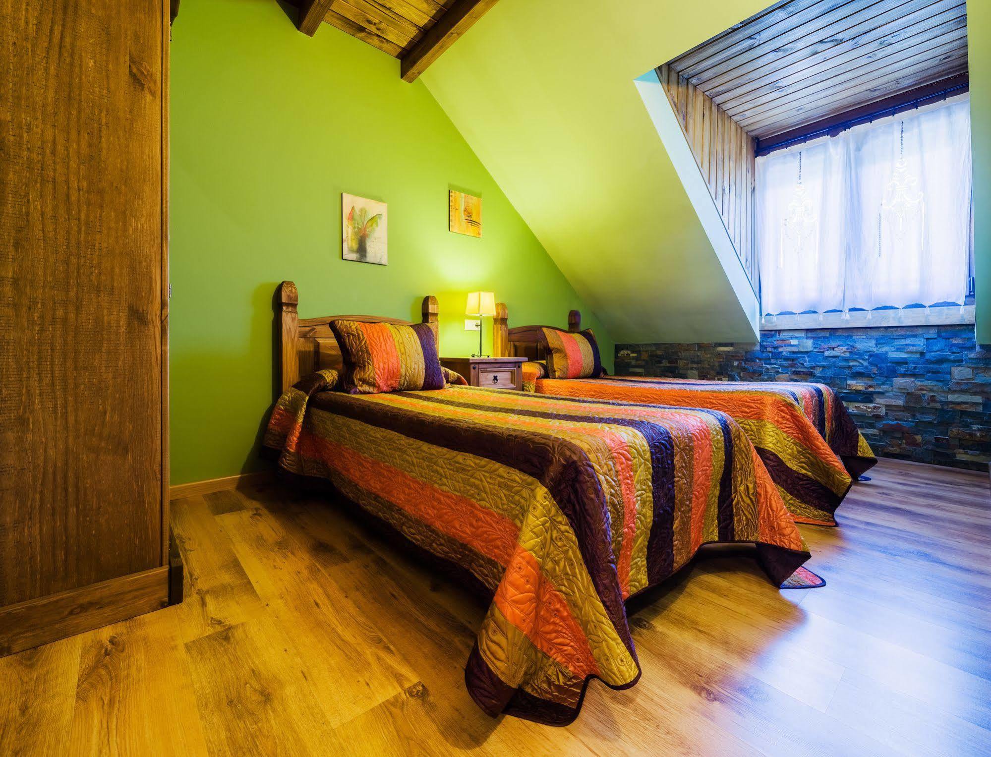 Apartamentos Rurales L'Abiseu Caboalles de Abajo Bagian luar foto